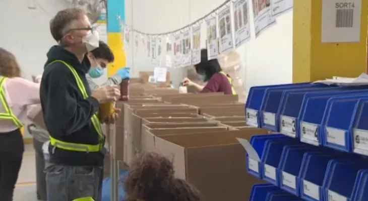 Report: 1 in every 10 residents in Toronto now relies on the food bank