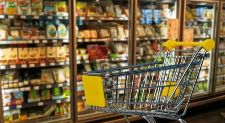 Peur du boycott... Des magasins français posent des autocollants pour cacher ces produits..