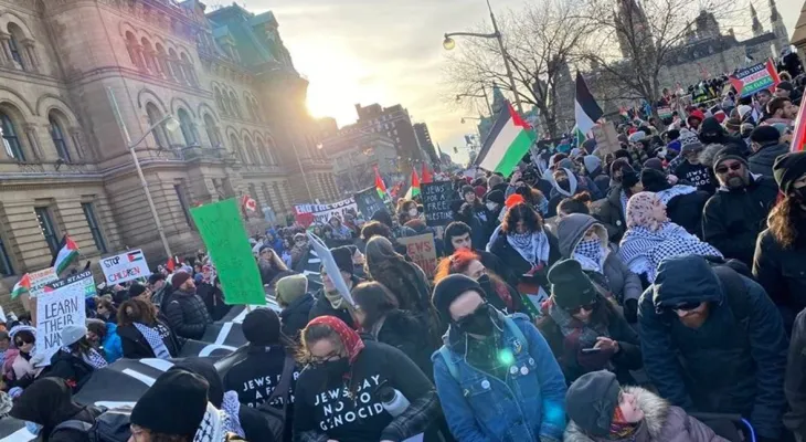 Ottawa : des dizaines de milliers de manifestants réclament un cessez-le-feu à Gaza