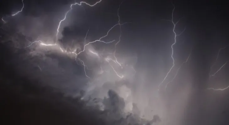 India: More than 24 people killed by lightning in one day