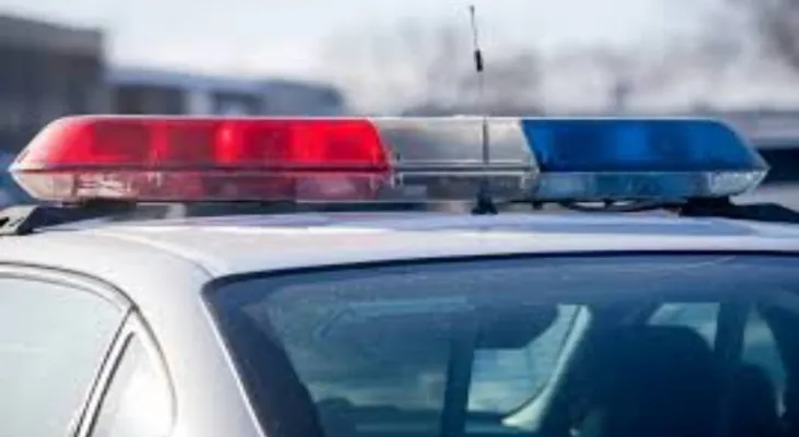 USA: Man stabs four members of one family to death and injures two police officers in New York