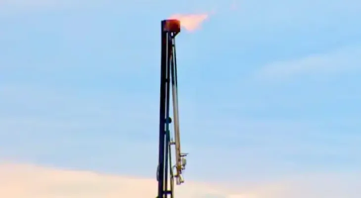 Ottawa unveils stricter rules for the oil industry...
