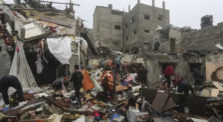 Liberals gather after Canada's vote for a ceasefire between Israel and Hamas at the United Nations