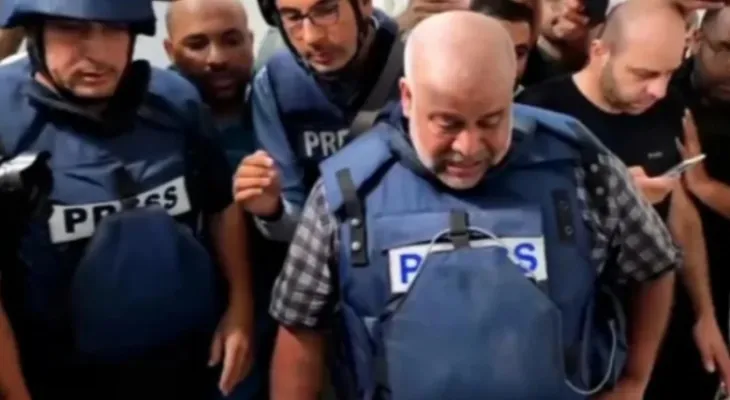 Blessure du journaliste de la chaîne Al Jazeera Wael Dahlhouh et de son collègue dans une frappe au missile à Gaza