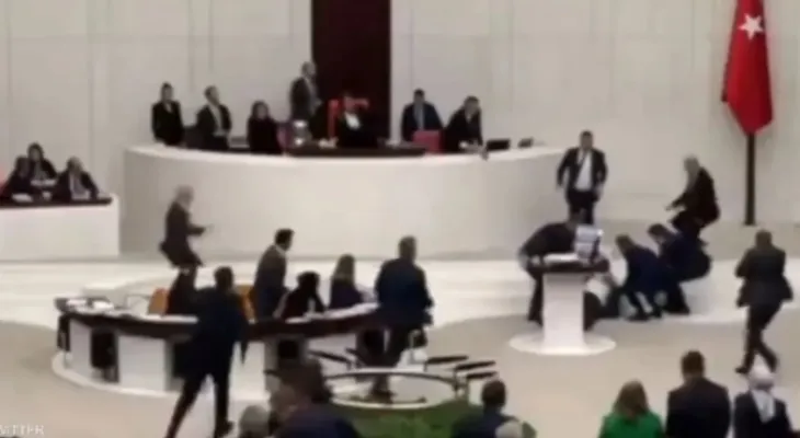 Death of a Turkish deputy after a heart attack during a speech in front of parliament