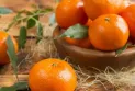 What is the difference between mandarin and clementine, and which one do Canadians prefer?
