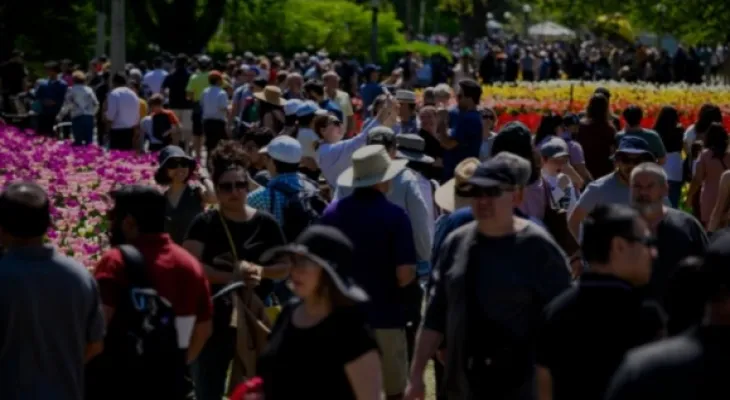 Statistics Canada: Record population growth in the third quarter of this year as the population increased by 430,000