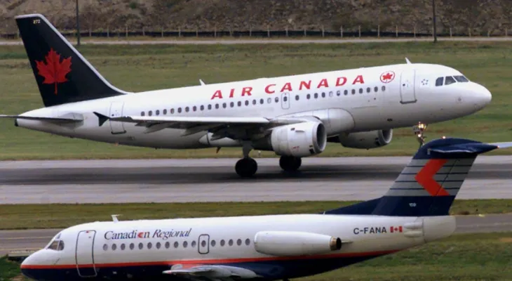 Report: A plane landing at Toronto airport had to avoid a maintenance worker