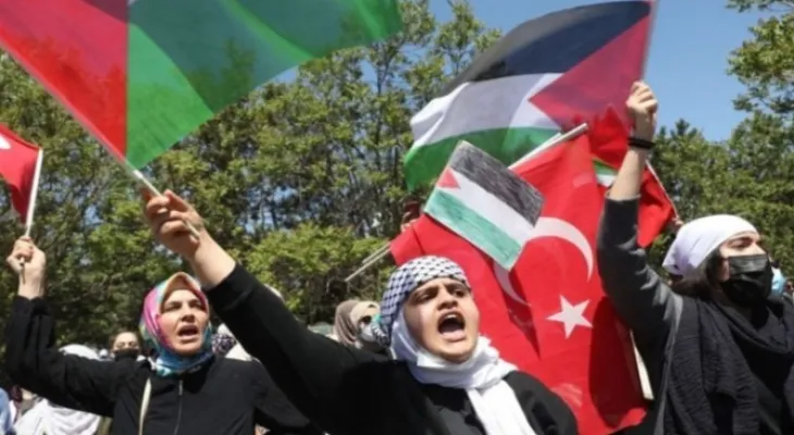 Turkish channel shows solidarity with Palestine and fires news anchor over a cup of coffee...