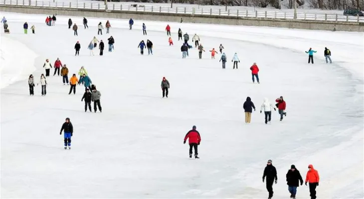Teenager dies and another missing after falling through ice on the Rideau River in Ottawa