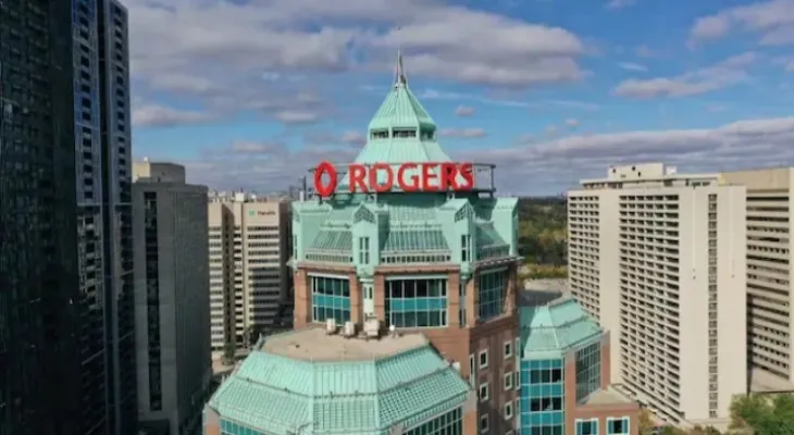 Minister of Industry: Telecommunications services are still expensive for Canadians