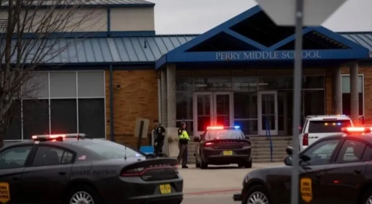 One dead and five injured in a shooting incident at a school in the U.S. state of Iowa