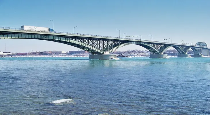 Opening date of the second border bridge between Canada and the United States of America