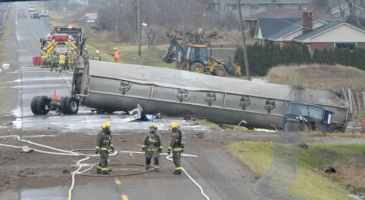 Continued closure of "Queen Elizabeth Way" heading to Niagara for several hours after fuel truck collision