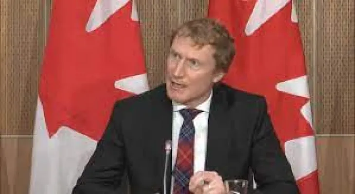Minister of Immigration: The government seeks to "curb" the number of temporary residents amid increasing concerns about housing