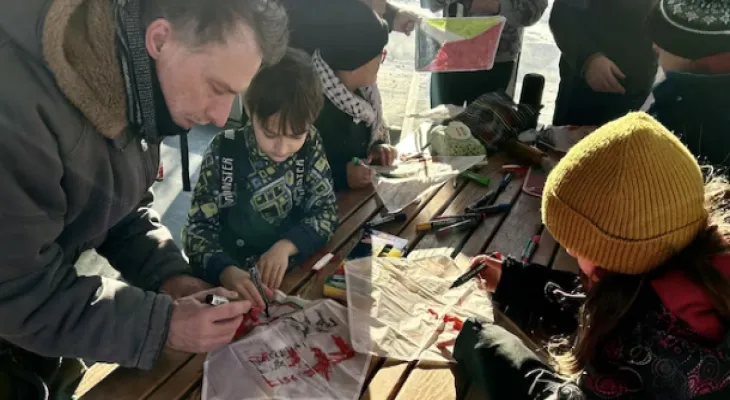 Canadian families in Winnipeg fly kites in solidarity with Gaza