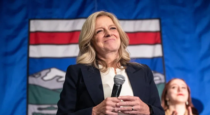La première ministre sortante Rachel Notley démissionne de son poste de cheffe du parti néo-démocrate en Alberta