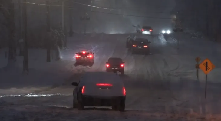 Drivers sliding and crashing on "Sari" hill in British Columbia during a snowstorm