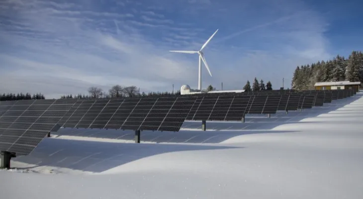 A new 100 MW solar power plant in Saskatchewan...