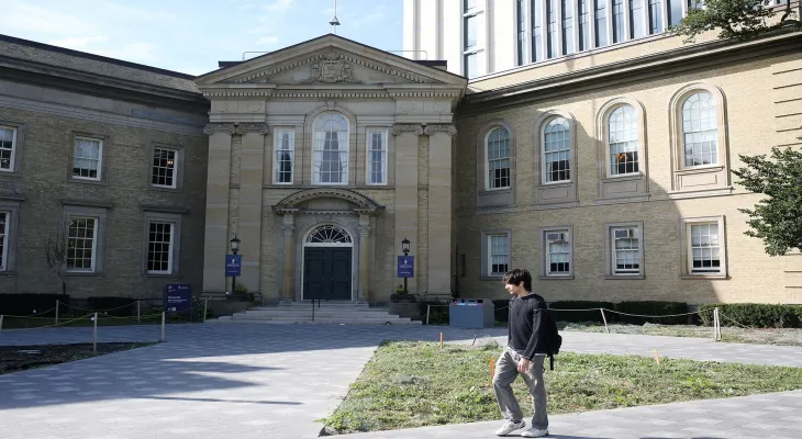Canada : fixer une durée maximale de deux ans pour les visas d'étudiants étrangers
