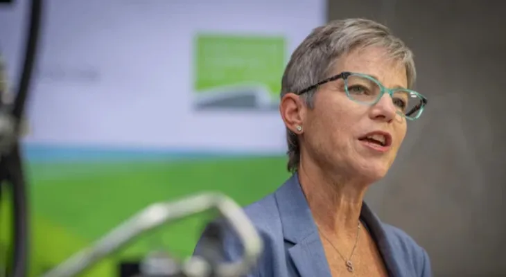 British Columbia and Ontario pledge to take strict action against diploma mills exploiting international students