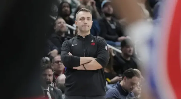 Raptors team coach offers "help" to children's hospitals