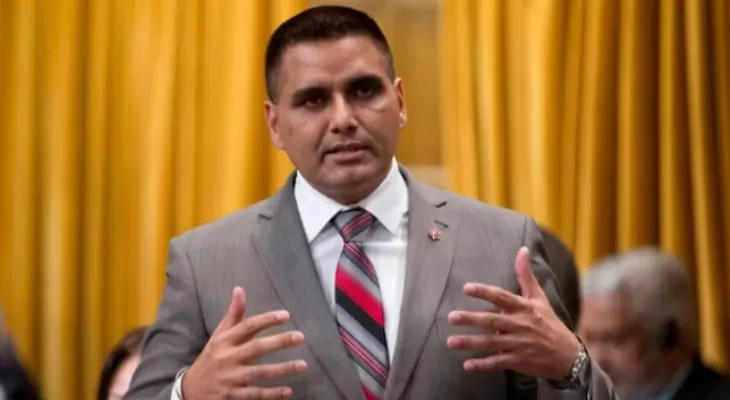 Le ministre du gouvernement Ford, Parm Gill, démissionne de son poste...