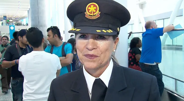 أول طيار امرأة فى "طيران كندا" تتذكر العقبات الجنسية فى طريق النجاح