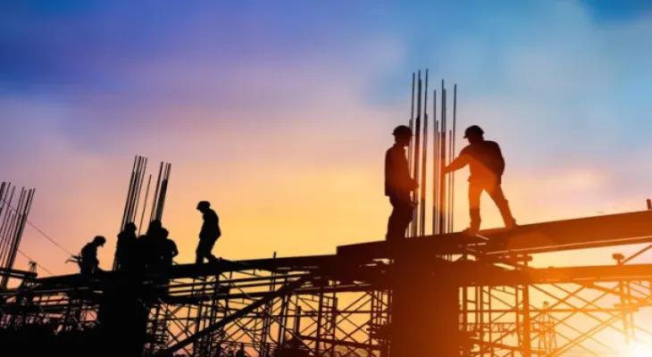 Le ministère du Travail de l'Ontario enquête sur un accident mortel sur un chantier de construction