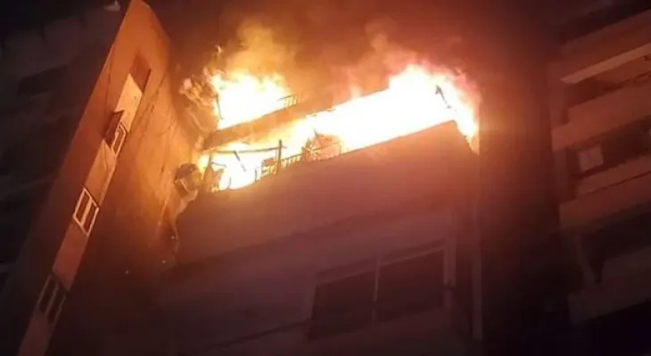 Toronto Fire Controls Massive Building Fire and Several Injuries