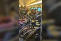 L'augmentation du nombre de vélos de livraison de nourriture à bord des "GO trains" suscite des inquiétudes liées à la sécurité publique
