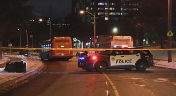 One person killed in broad daylight shooting in Toronto