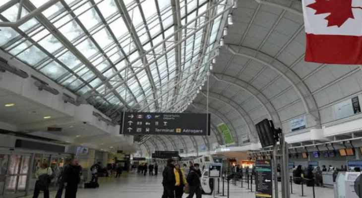 Launching a new daily air service from Toronto to Quebec City