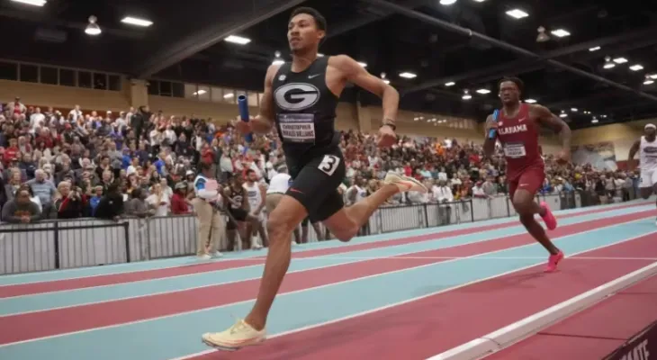 Morales Williams breaks the world record for the 400 meters indoors