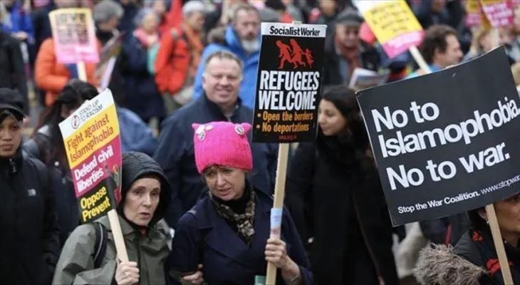 Palestine is no longer present in official Canadian documents, activists protest, and the Canadian Immigration Minister responds.