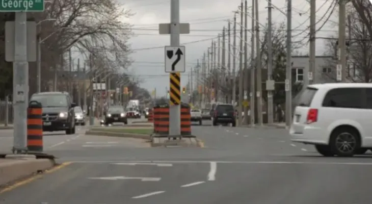 Intermittent power outages with strong winds in Toronto