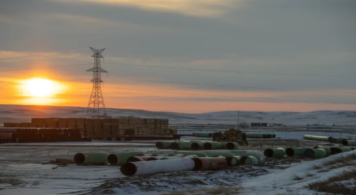 Oil prices rise after temporary halt of pipeline between Canada and America