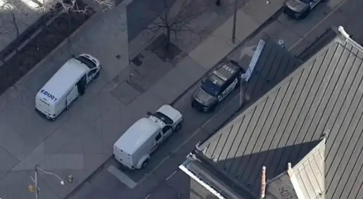 Suspicious package found near Toronto City Hall