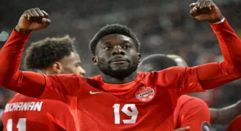 استدعاء ديفيز لمنتخب كندا قبل مباراة فاصلة للتأهل إلى كوبا أمريكا