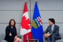La Première ministre de l'Alberta exhorte Trudeau à répondre aux préoccupations croissantes des premiers ministres concernant la taxe sur le carbone.