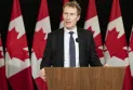 The federal government seeks to reduce the number of temporary residents of the population by 2027.