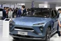 Chinese car manufacturers lower prices to attract buyers