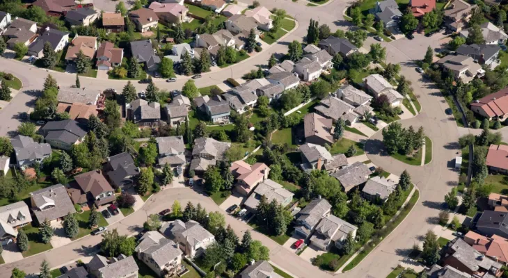 Stephen McKinnon: The federal government makes the housing crisis an "urgent national priority" for it