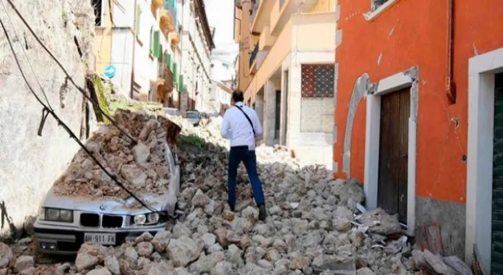An earthquake with a magnitude of 5.6 hits Tokat Province in northern Turkey.