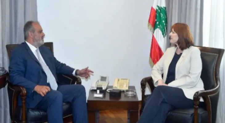 The Lebanese Minister of Industry thanks Canada for welcoming Lebanese people in Canada.