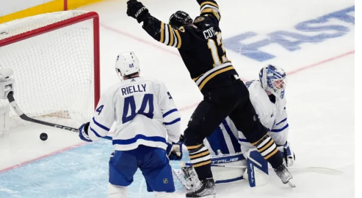 Boston Bruins crush Toronto Maple Leafs 5-1