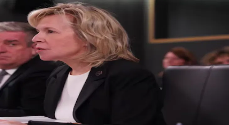 The Minister of Immigration in the Government of Quebec demands that the federal government regulate the employment of foreign workers.