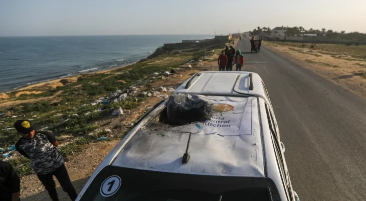 "The Global Central Kitchen" resumes providing aid in Gaza after its workers were killed during an airstrike.