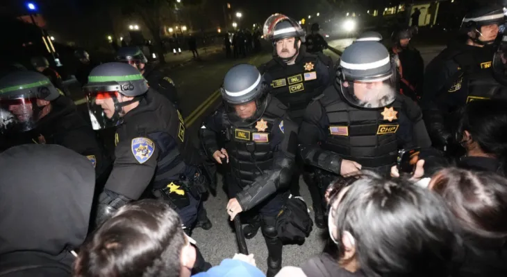 Clashes between police and pro-Palestinian protesters at the University of California campus