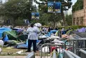Les manifestants pro-palestiniens à l'Université de Californie du Sud se conforment à l'ordre d'évacuer leur campement.